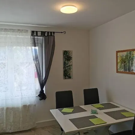 Apartman Grosszuegige Mit Terrasse Zeltweg