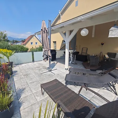 Apartman Grosszuegige Mit Terrasse