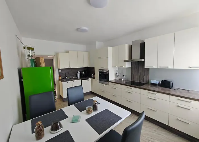 Grosszuegige Mit Terrasse Zeltweg