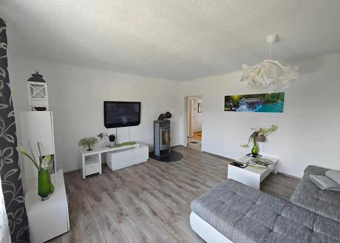 Grosszuegige Mit Terrasse