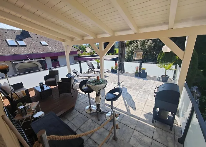 Grosszuegige Mit Terrasse Appartamento